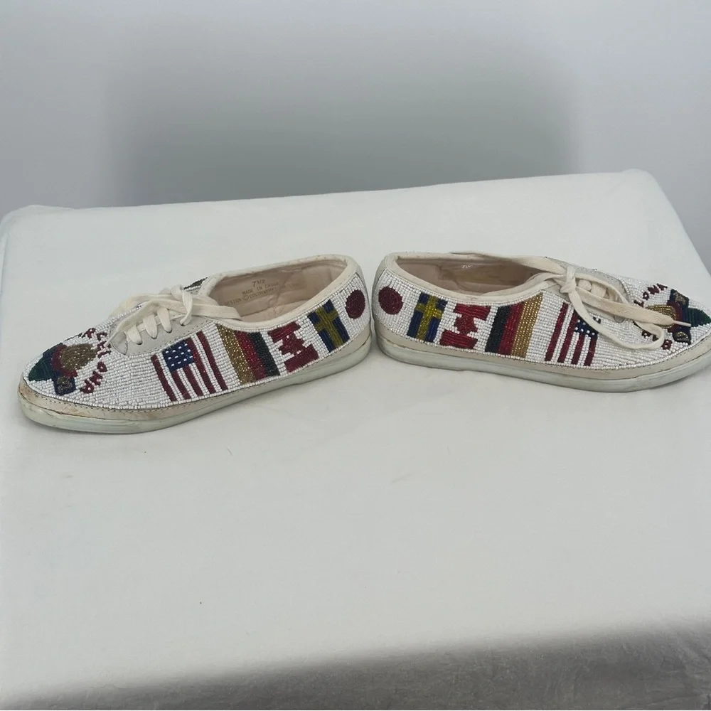 Women’s White Beaded Barcelona Sneakers Shoes Size‎ 7.5 Vintage 90’s Olympics